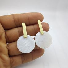 Load image into Gallery viewer, Minimalist Natural Abalone Shell Earrings Round Pendant Large Earrings Silver Gold Shell Earrings for Women Earrings Gold