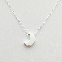 Load image into Gallery viewer, ZILPOIT Simple Moon Star Heart Choker Necklace for Women Chain Necklace Pendant on neck Chokers Bohemia Necklaces Jewelry Gifts