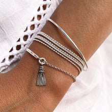 Load image into Gallery viewer, 4 pièces/ensemble bohème couleur argent gland rond Bracelet ensemble pour femmes multicouche pendentif Bracelet 2020 bijoux de mode