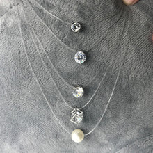 Load image into Gallery viewer, SUMENG nueva personalidad de moda cuadrado de imitación de perlas de cristal de circón collar Invisible transparente sedal collar de las mujeres