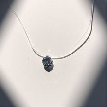 Load image into Gallery viewer, SUMENG nueva personalidad de moda cuadrado de imitación de perlas de cristal de circón collar Invisible transparente sedal collar de las mujeres