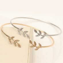 Load image into Gallery viewer, De moda simple dorado plateado brazalete pulseras para mujeres brazalete de hojas abierto pulseras de brazalete T433 7g